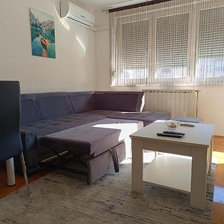 Bk Apartment, Istocno Sarajevo, Lukavica Luaran gambar