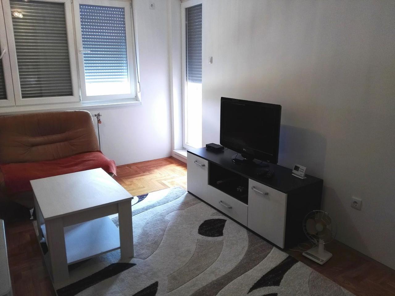Bk Apartment, Istocno Sarajevo, Lukavica Luaran gambar