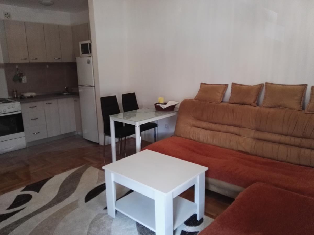 Bk Apartment, Istocno Sarajevo, Lukavica Luaran gambar